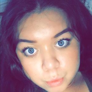 Meet your Posher, Victoria